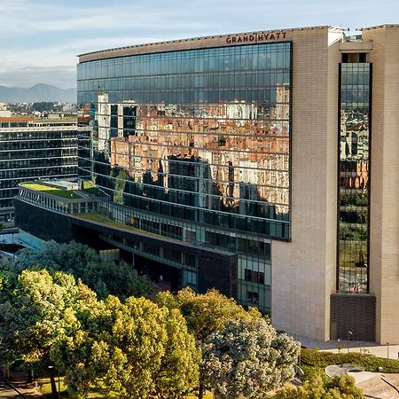 Grand Hyatt Bogota Hotel Exterior foto The headquarters of the company in Madrid