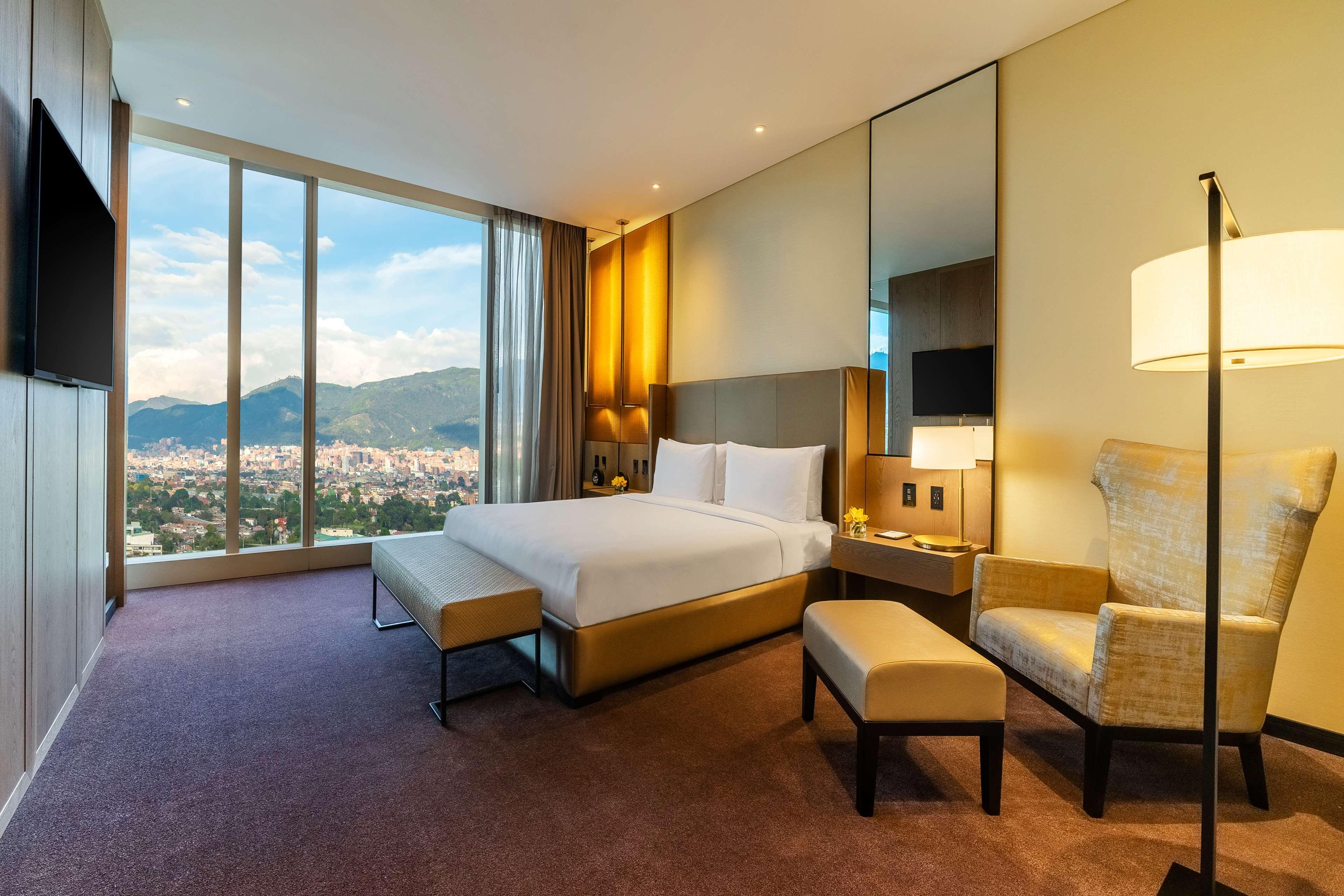 Grand Hyatt Bogota Hotel Exterior foto Deluxe Suite