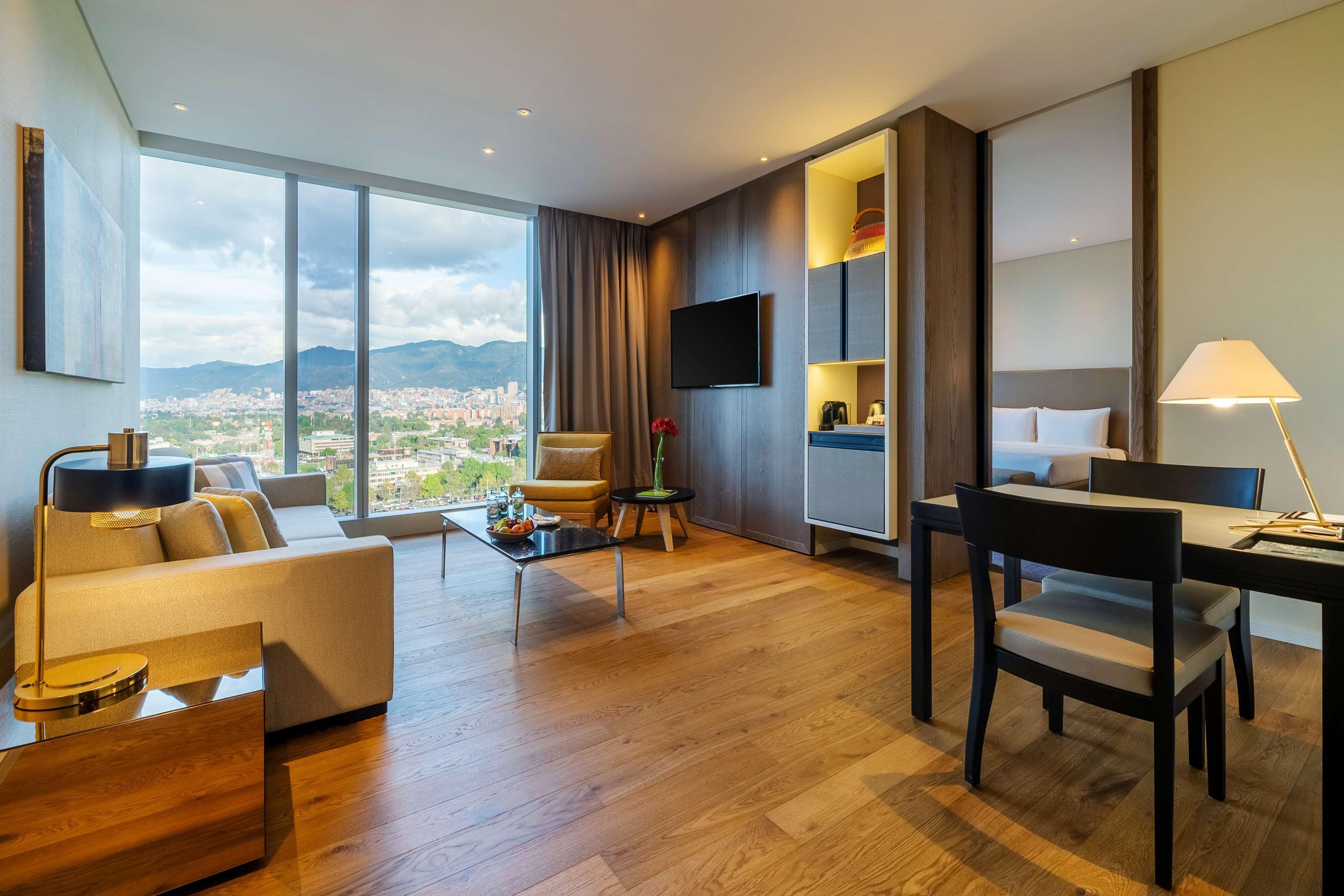 Grand Hyatt Bogota Hotel Exterior foto A suite at the hotel